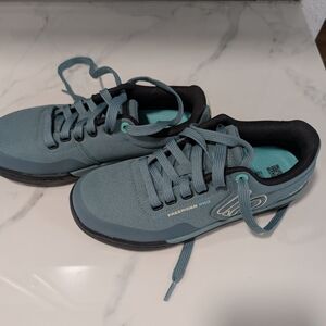 Adidas Freerider Pro Cycling Shoes in Teal and Black